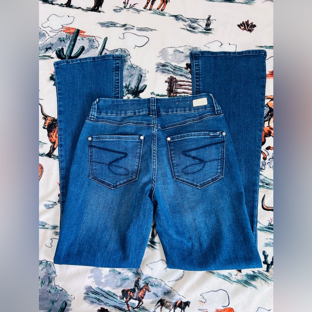 🩶New Blue Bootcut Jeans 🩶 - Picture 5 of 7